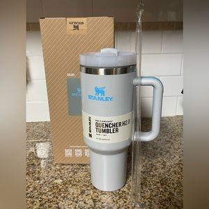 Stanley The Quencher H2.0 40oz FlowState Tumbler